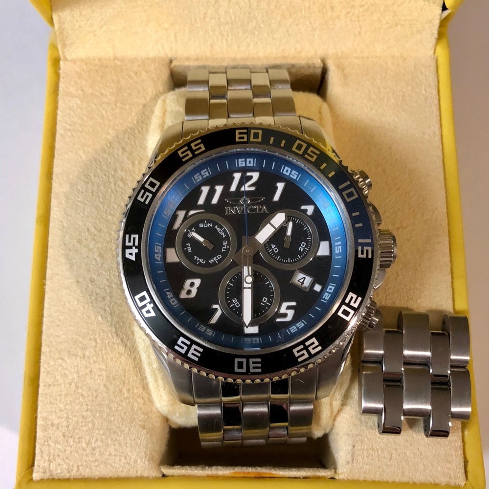 Invicta Pro Diver Model 20478 - Preowned MINT!